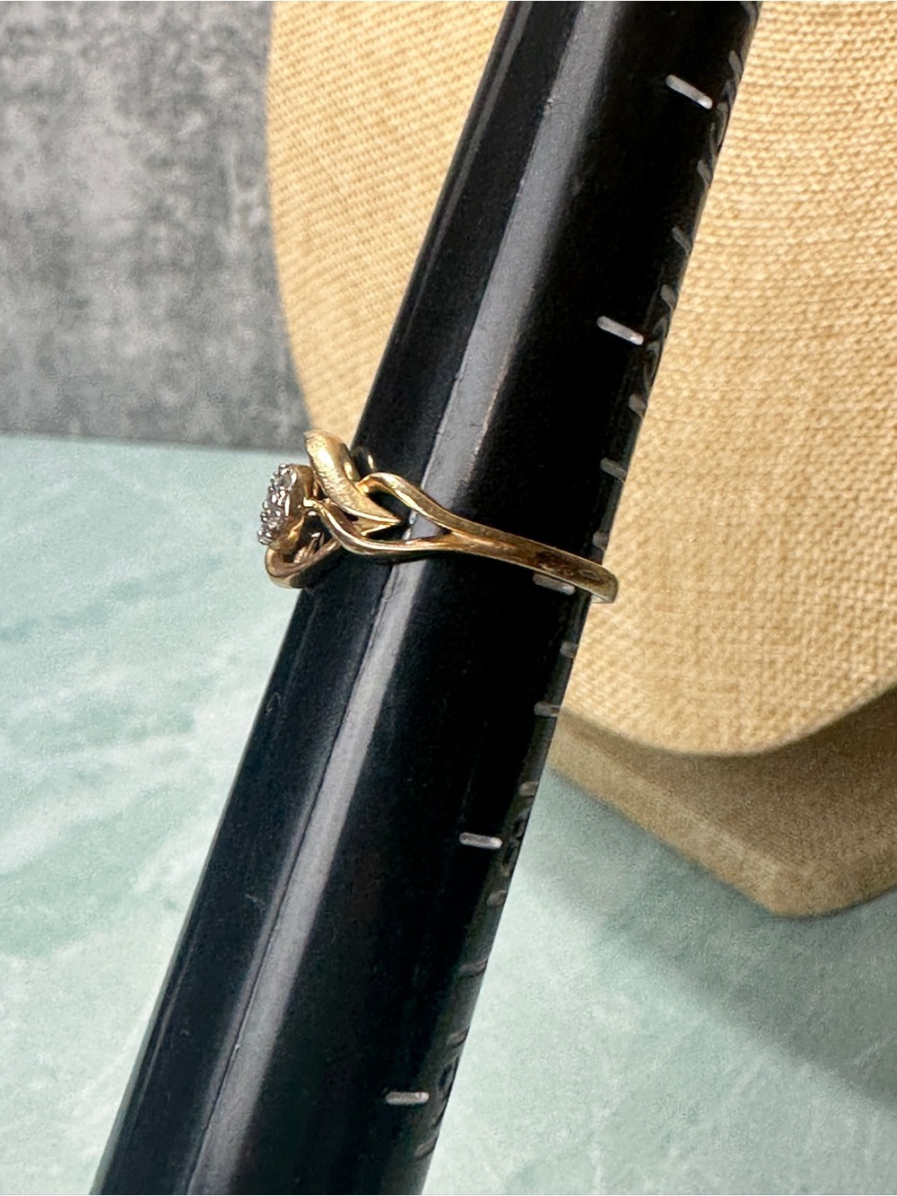 Antique Estate 10k Gold Twist Ring with Cluster Diamond Braided Design Size 7 - Picture 3 of 9